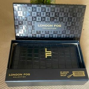 London Fog zip around wristlet wallet